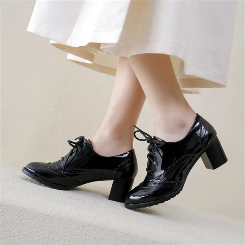 British Women's Oxfords Blue R - đánh giá và giá Patent Leather Oxford